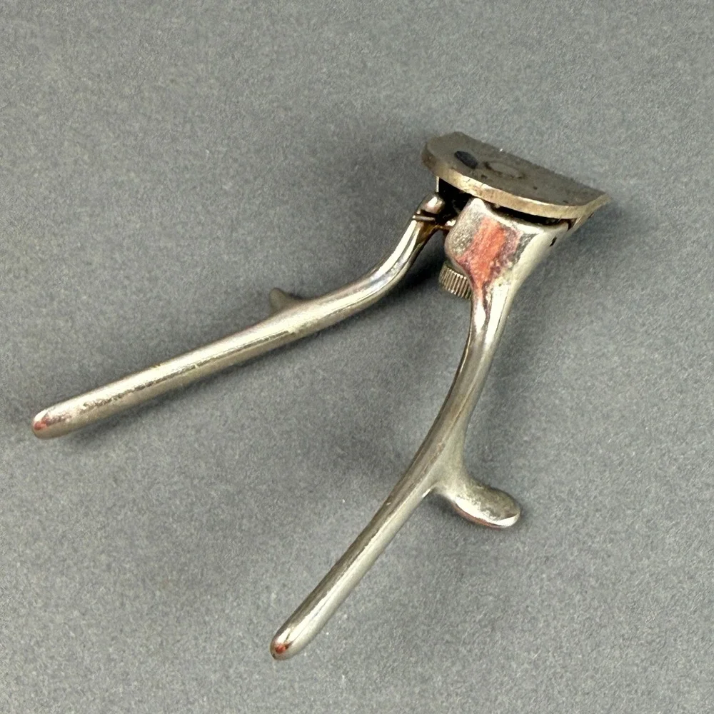 Vintage Manual Hand Hair Clippers Size 000 Silver Metal Barber Tool
